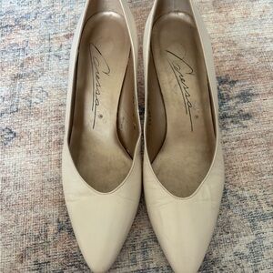 Cream Heels by Caressa